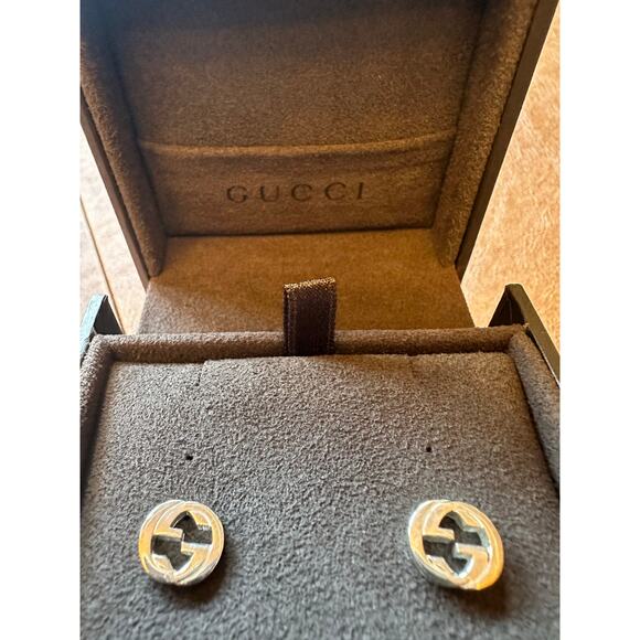 Gucci Interlocking G Stud Earrings .925 Sterling Silver Pierced Earrings - Picture 7 of 8